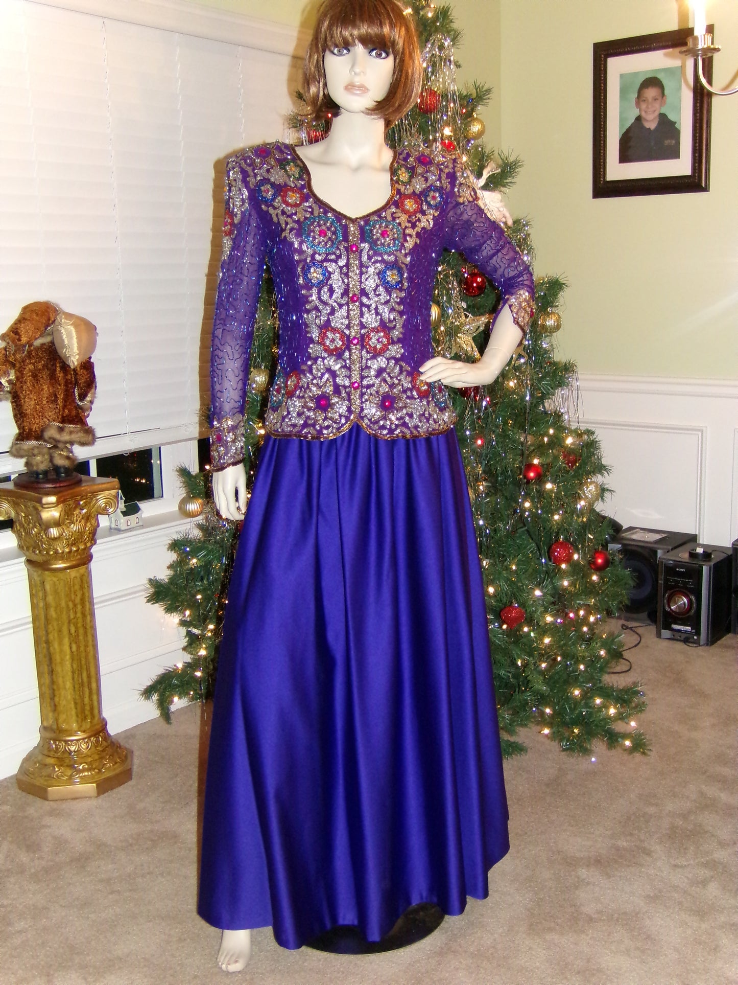 Vintage 2 PCs Cocktail Formal Women Skirt and Blouse Long sleeves