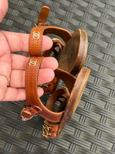 Load image into Gallery viewer, Chanel Brown sandals with gold chains Size 41
