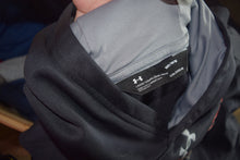 Load image into Gallery viewer, UNDER ARMO Hoodie BLACK Wash Size M Pre Owned

