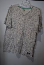 Load image into Gallery viewer, 5 T-shirts Short Sleeves Size M
