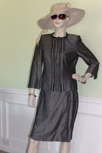 Load image into Gallery viewer, Ellen Tracy Women Skirt Suit Gray Size 8

