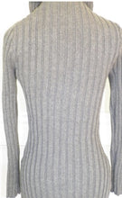 Load image into Gallery viewer, STYLISH AND COZY GRAY SWEATER
